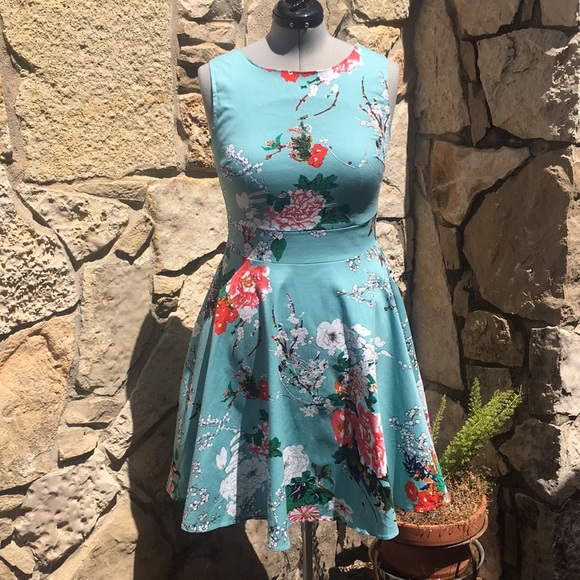 Aranee Dresses & Skirts - Aranee  Vintage Classy Floral Print Dress